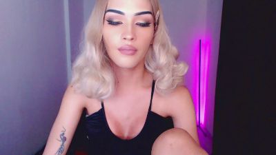 scarletwhitex live cam on Cam4