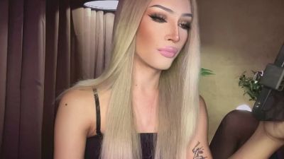 scarletwhitex live cam on Cam4