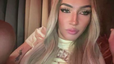 scarletwhitex live cam on Cam4