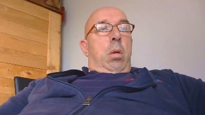 scooby53 live cam on Cam4