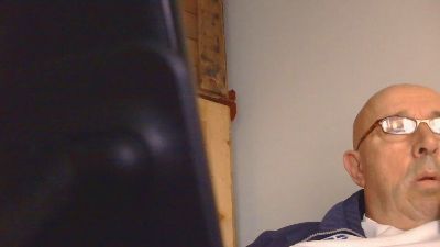 scooby53 live cam on Cam4