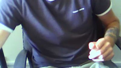 scoubi290 live cam on Cam4