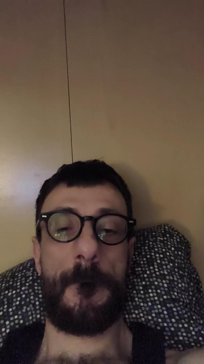 scrocchia84 live cam on Cam4