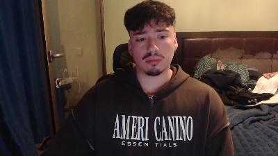 sebaaavalpo live cam on Cam4