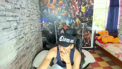 sebas_jusa live cam on Cam4