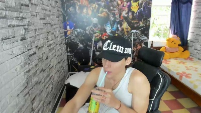 sebas_jusa live cam on Cam4