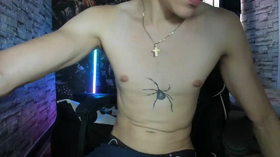 sebas_jusa live cam on Cam4