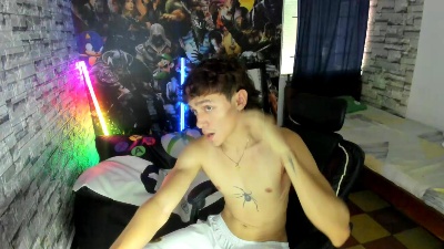 sebas_jusa live cam on Cam4