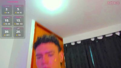 sebass_lovely live cam on Cam4