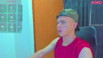 sebass_lovely live cam on Cam4