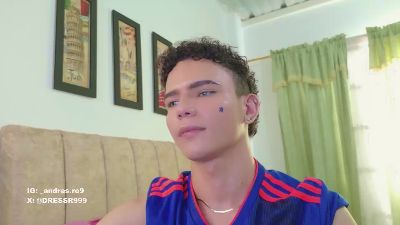 sebass_lovely live cam on Cam4