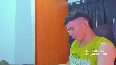 sebass_lovely live cam on Cam4