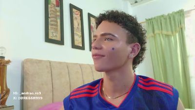 sebass_lovely live cam on Cam4