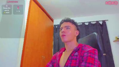 sebass_lovely live cam on Cam4