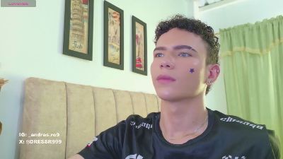 sebass_lovely live cam on Cam4