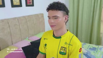sebass_lovely live cam on Cam4
