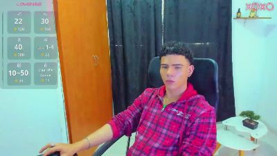 sebass_lovely live cam on Cam4