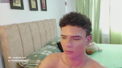 sebass_lovely live cam on Cam4