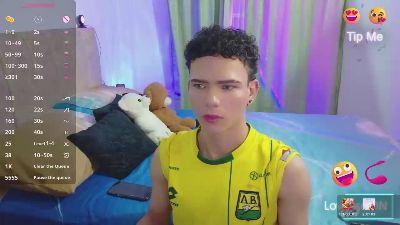 sebass_lovely live cam on Cam4
