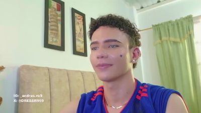 sebass_lovely live cam on Cam4