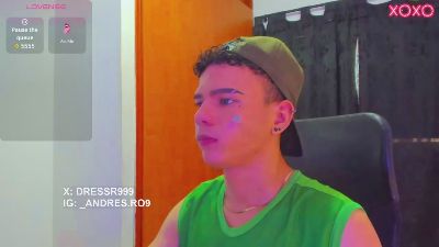 sebass_lovely live cam on Cam4