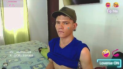 sebass_lovely live cam on Cam4
