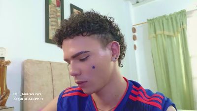 sebass_lovely live cam on Cam4