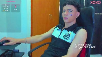 sebass_lovely live cam on Cam4