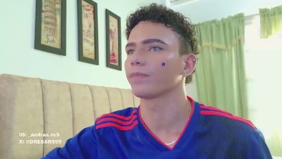 sebass_lovely live cam on Cam4