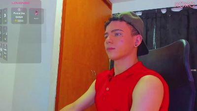 sebass_lovely live cam on Cam4