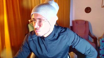 sebastian_horny live cam on Cam4