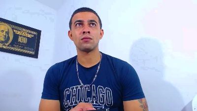sebastiancastil live cam on Cam4