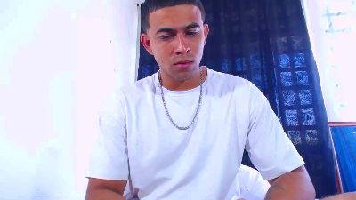 sebastiancastil live cam on Cam4