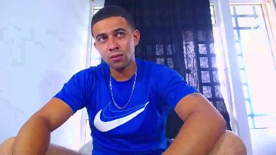 sebastiancastil live cam on Cam4