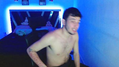 sebasxxl2 live cam on Cam4