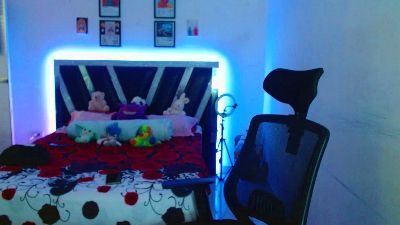 sebasxxl2 live cam on Cam4