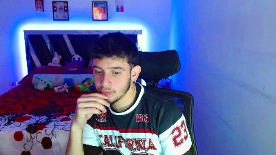 sebasxxl2 live cam on Cam4