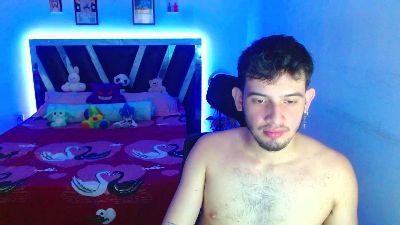 sebasxxl2 live cam on Cam4
