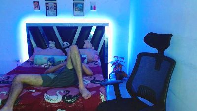 sebasxxl2 live cam on Cam4