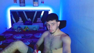 sebasxxl2 live cam on Cam4