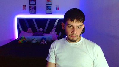 sebasxxl2 live cam on Cam4