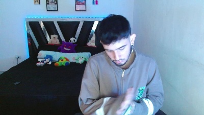 sebasxxl2 live cam on Cam4