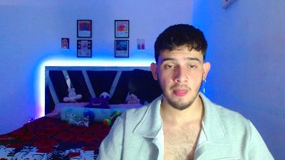 sebasxxl2 live cam on Cam4