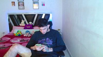 sebasxxl2 live cam on Cam4