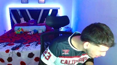 sebasxxl2 live cam on Cam4