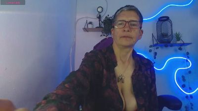 selena_ferreira live cam on Cam4