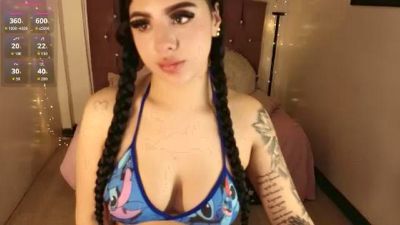 selena_foxy live cam on Cam4