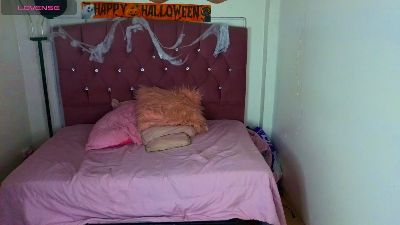 selena_foxy live cam on Cam4