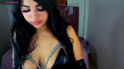 selena_foxy live cam on Cam4