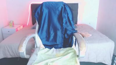 selena_hotmilf live cam on Cam4